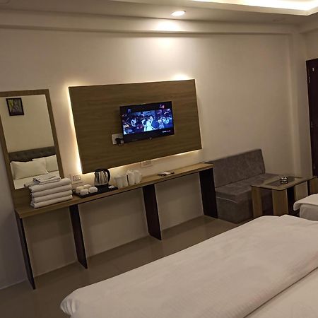 Gods County Hotels & Resorts Tarapith Eksteriør bilde