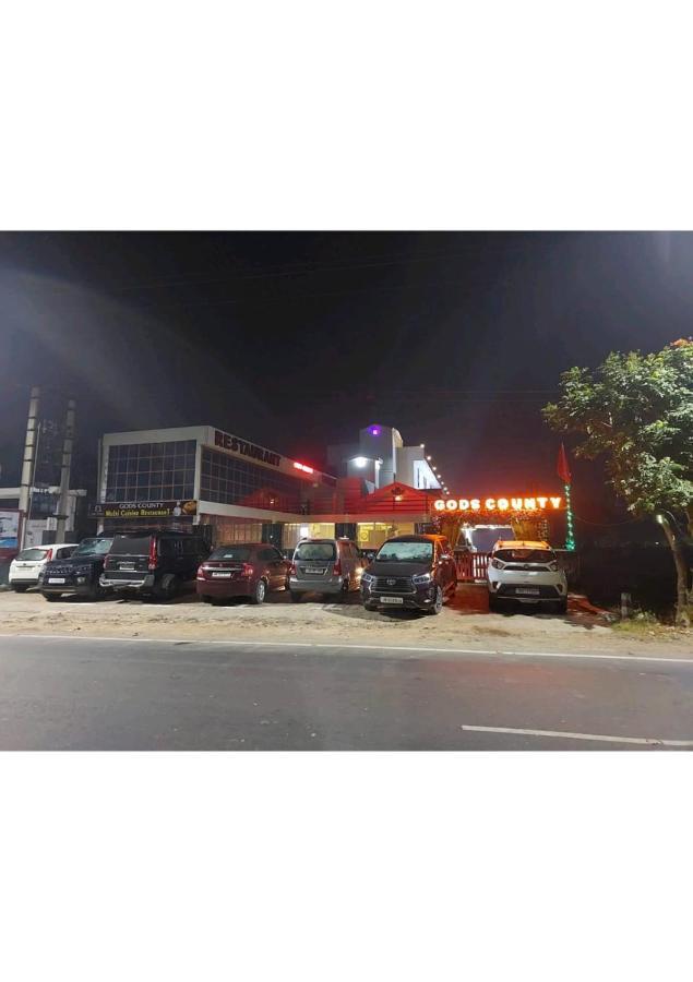 Gods County Hotels & Resorts Tarapith Eksteriør bilde