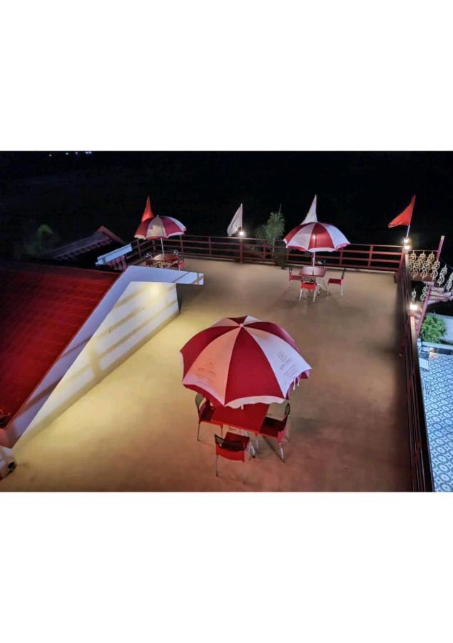 Gods County Hotels & Resorts Tarapith Eksteriør bilde