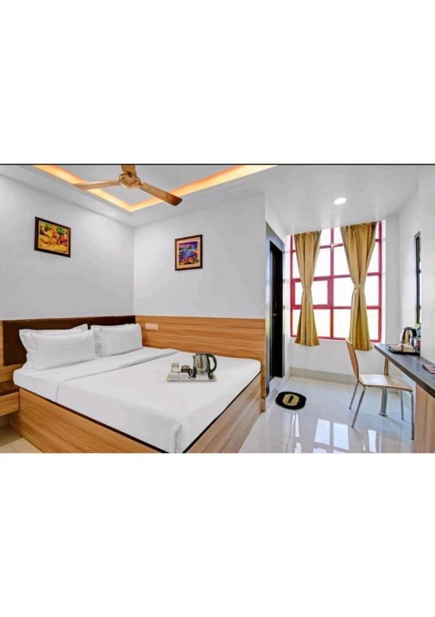 Gods County Hotels & Resorts Tarapith Eksteriør bilde