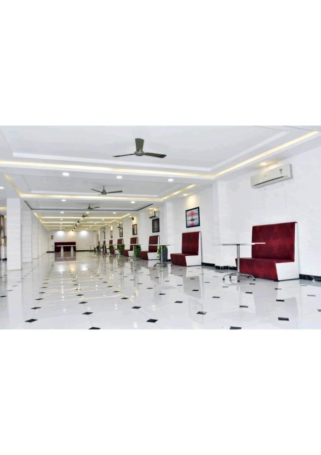 Gods County Hotels & Resorts Tarapith Eksteriør bilde