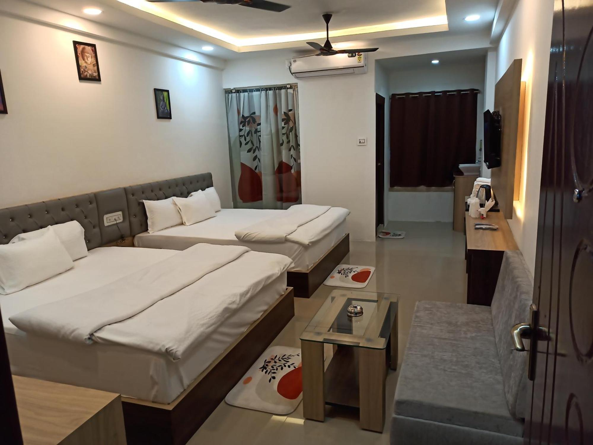 Gods County Hotels & Resorts Tarapith Eksteriør bilde